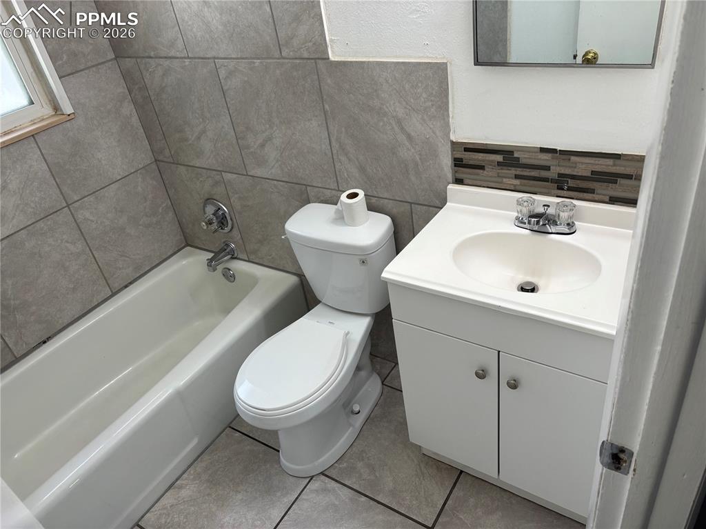 Image 8 of 42: Unit 2