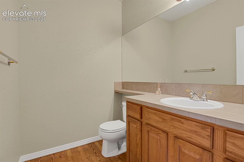 Image 16 of 47: Bathroom