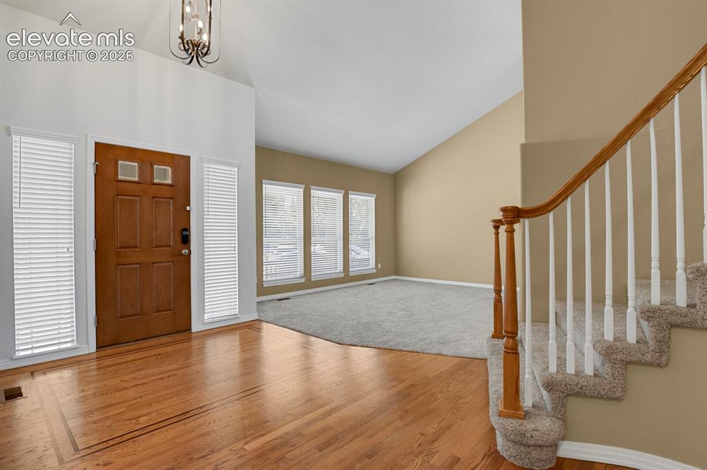 Image 19 of 47: Entry