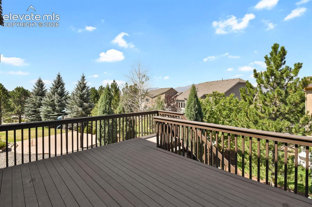 Image 7 of 47: Deck