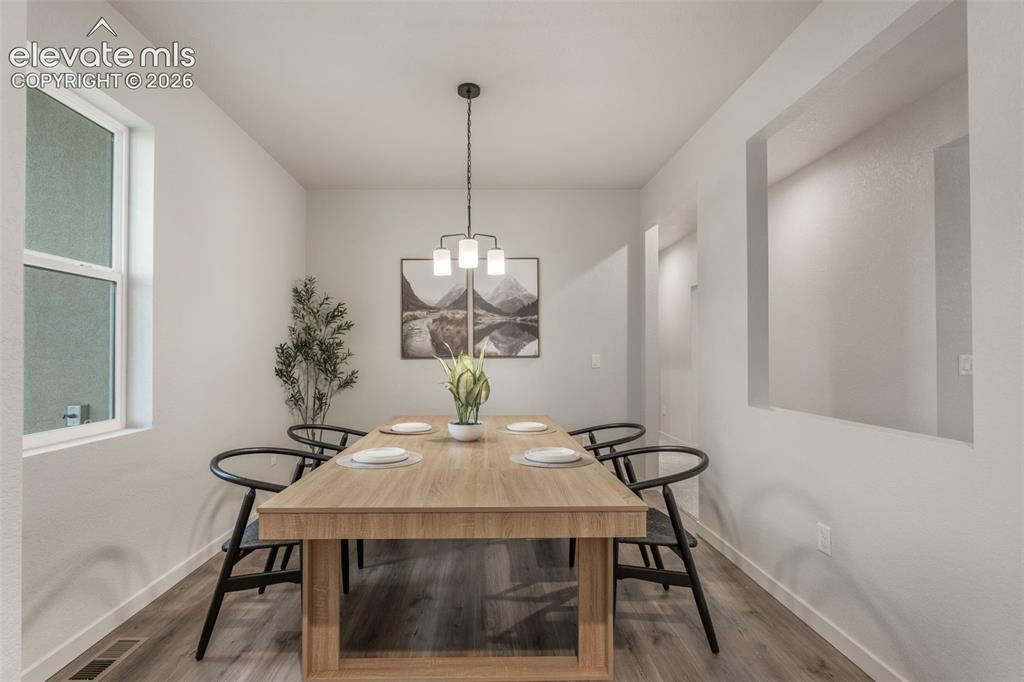 Image 6 of 38: Dining Area