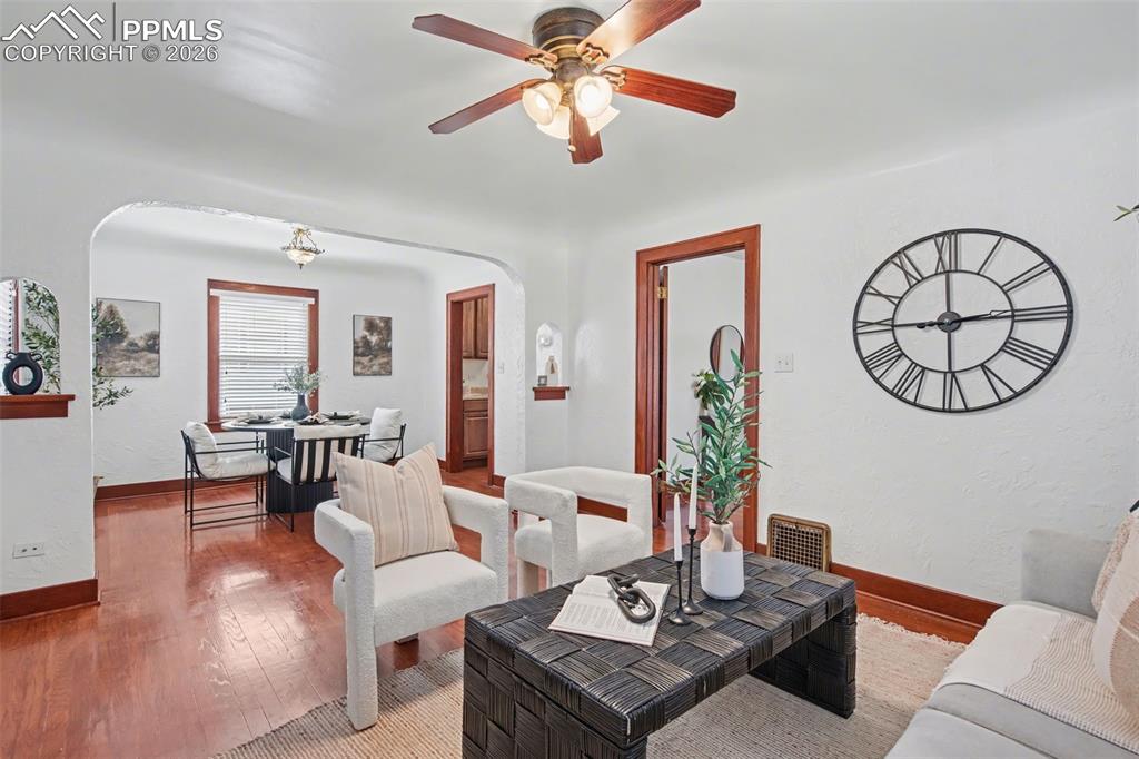 Image 11 of 40: Living Room