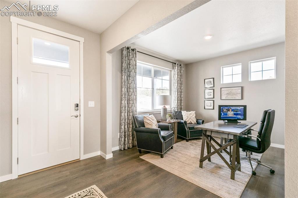 Listing 9556206, Image 2 of 27