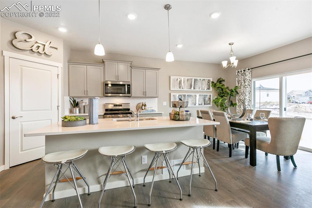 Listing 9556206, Image 8 of 27