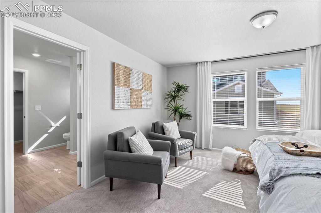 Image 16 of 22: Photos of a model home