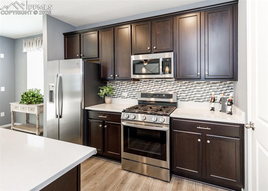 Image 10 of 48: Kitchen