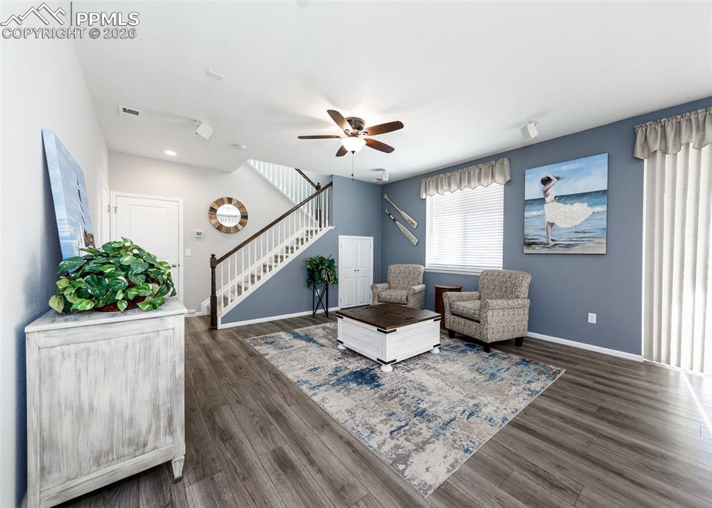 Image 16 of 48: Living Room