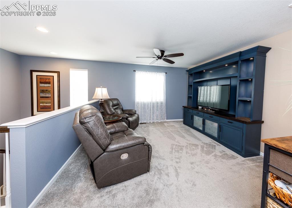 Image 19 of 48: Living Room