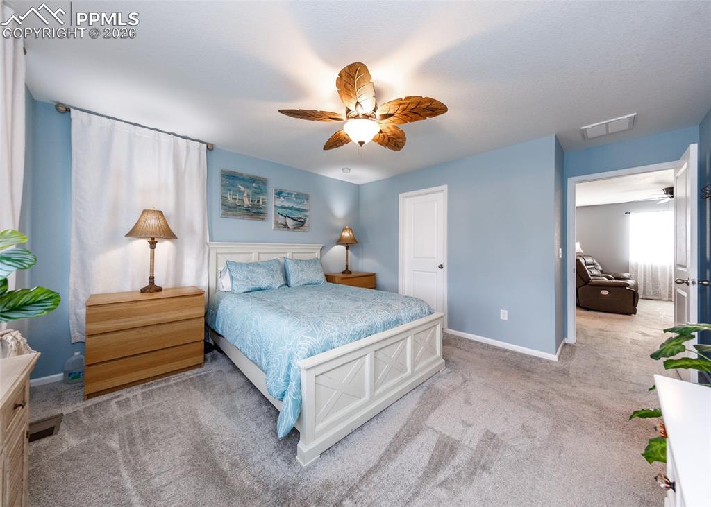 Image 23 of 48: Bedroom