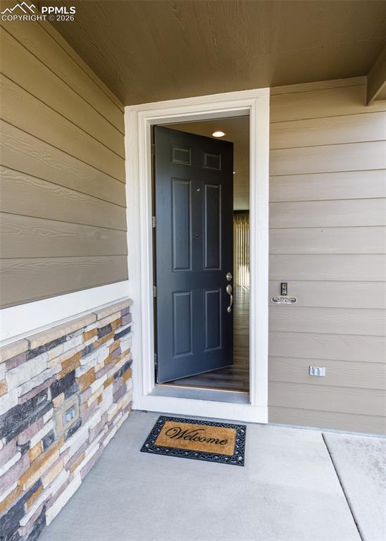 Image 3 of 48: Entry