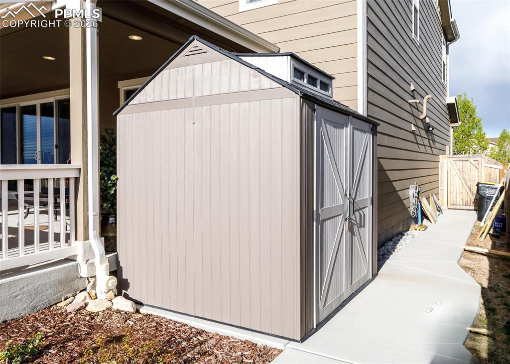 Image 39 of 48: Side of Structure