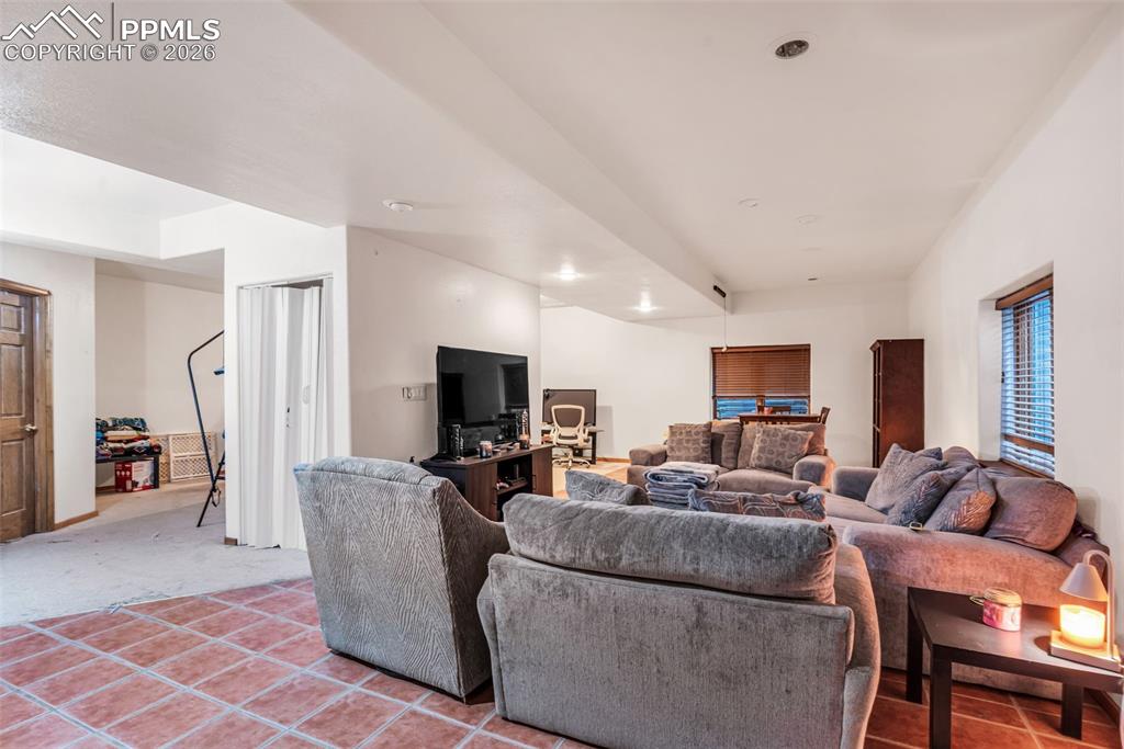 Image 36 of 50: Living Room