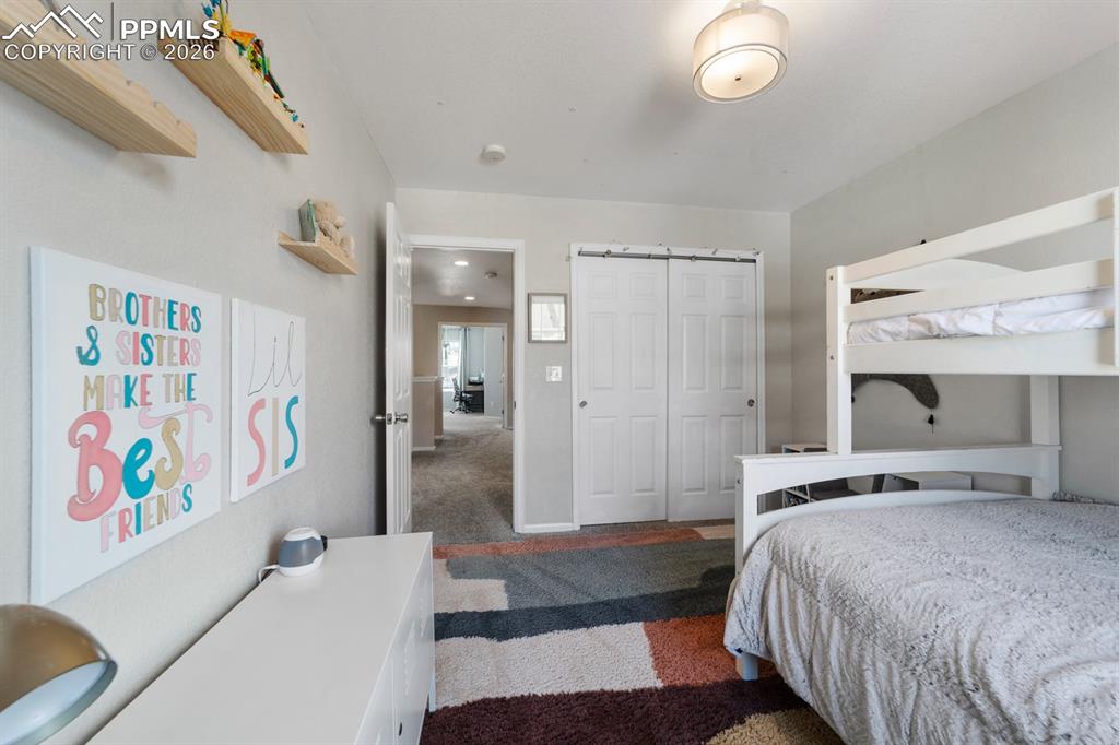 Image 14 of 31: Bedroom