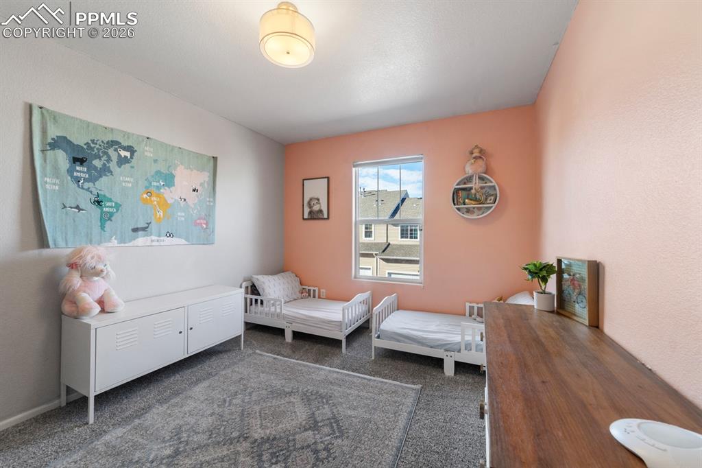 Image 16 of 31: Sitting Room