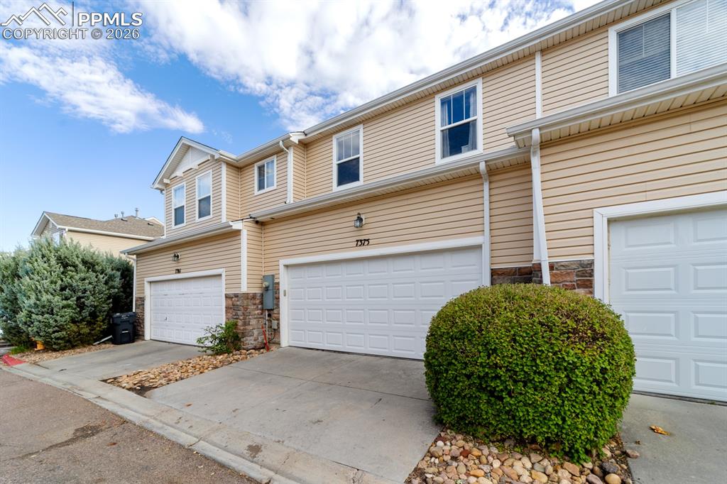 Image 31 of 31: Two car garage 