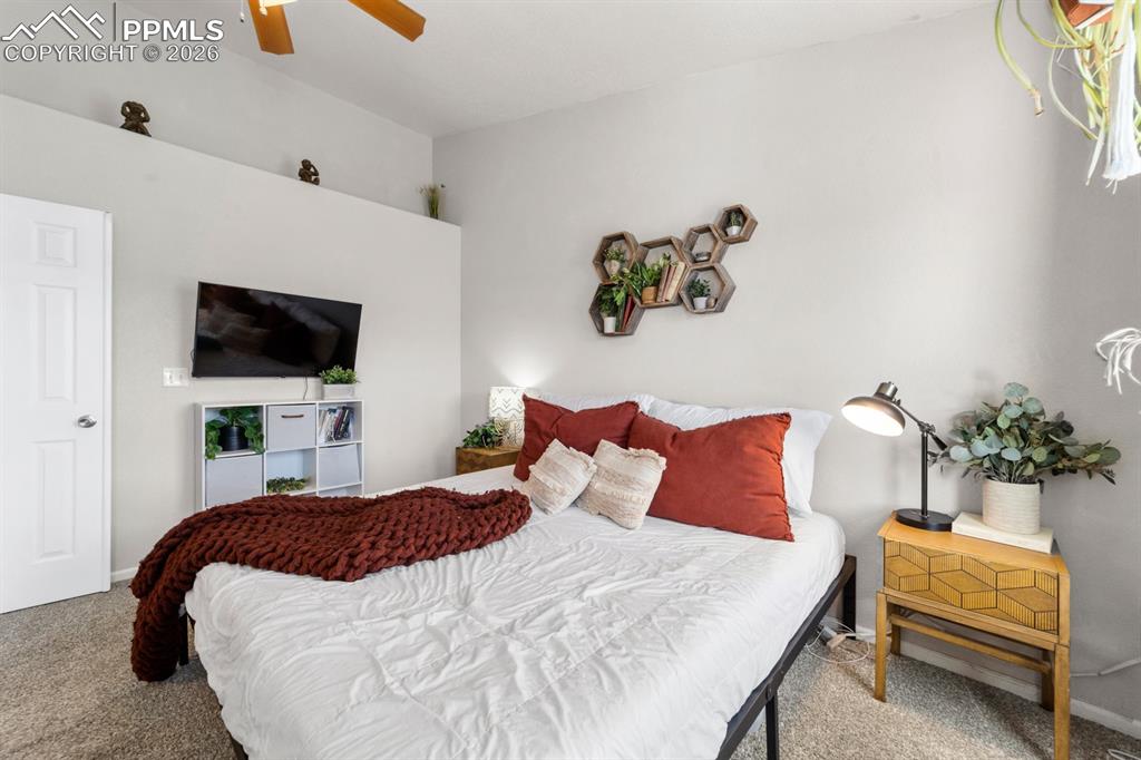 Image 9 of 31: Master bedroom