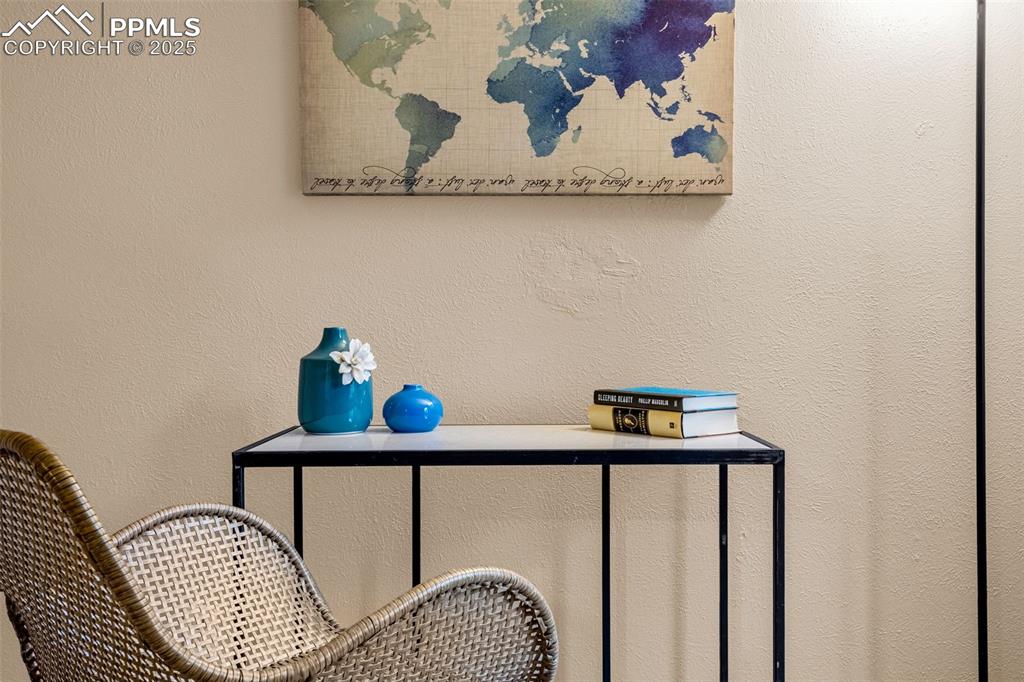 Image 24 of 38: Detailed view