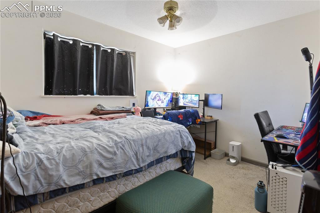 Image 8 of 16: Bedroom