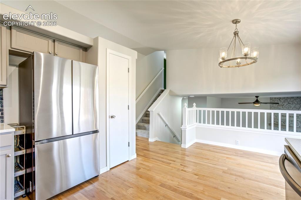 Image 11 of 49: Kitchen