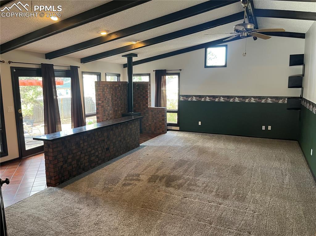 Image 9 of 26: Kitchen