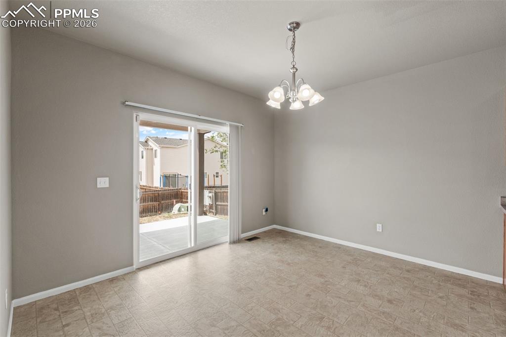 Image 11 of 43: Dining Area