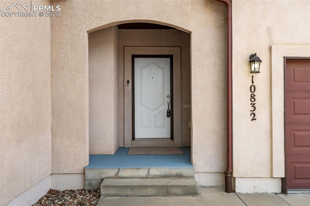 Image 3 of 43: Entry