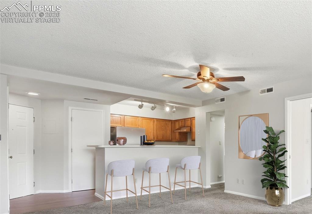 Image 6 of 24: Virtually Staged