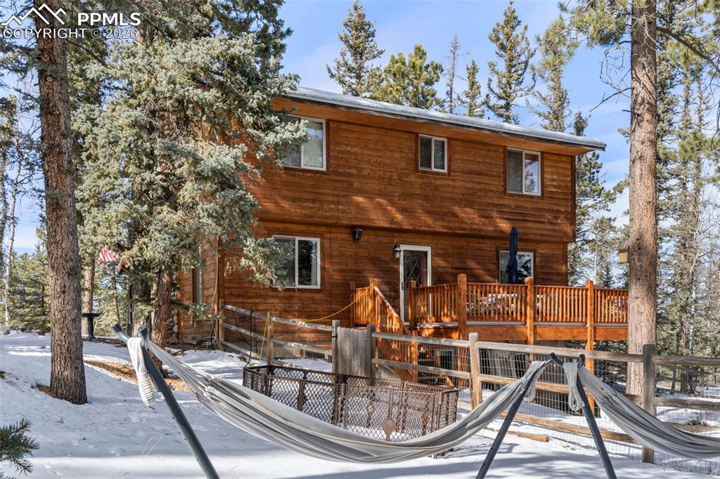 Image 27 of 38: Back of Structure