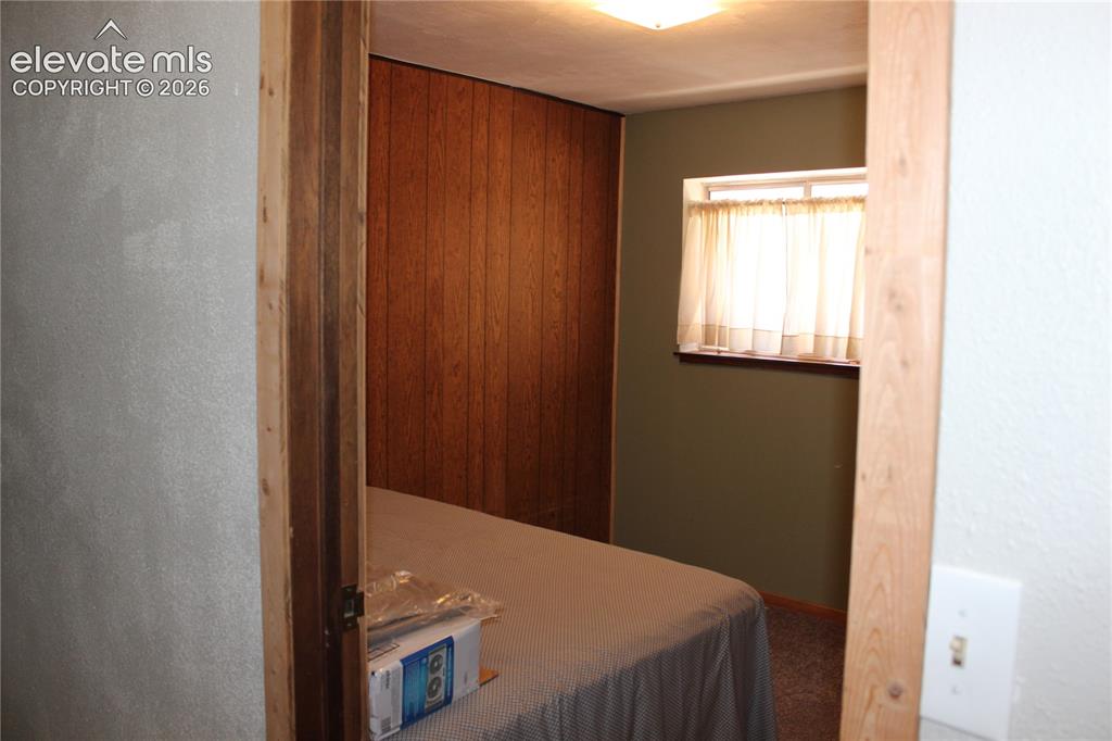 Image 23 of 48: Bedroom