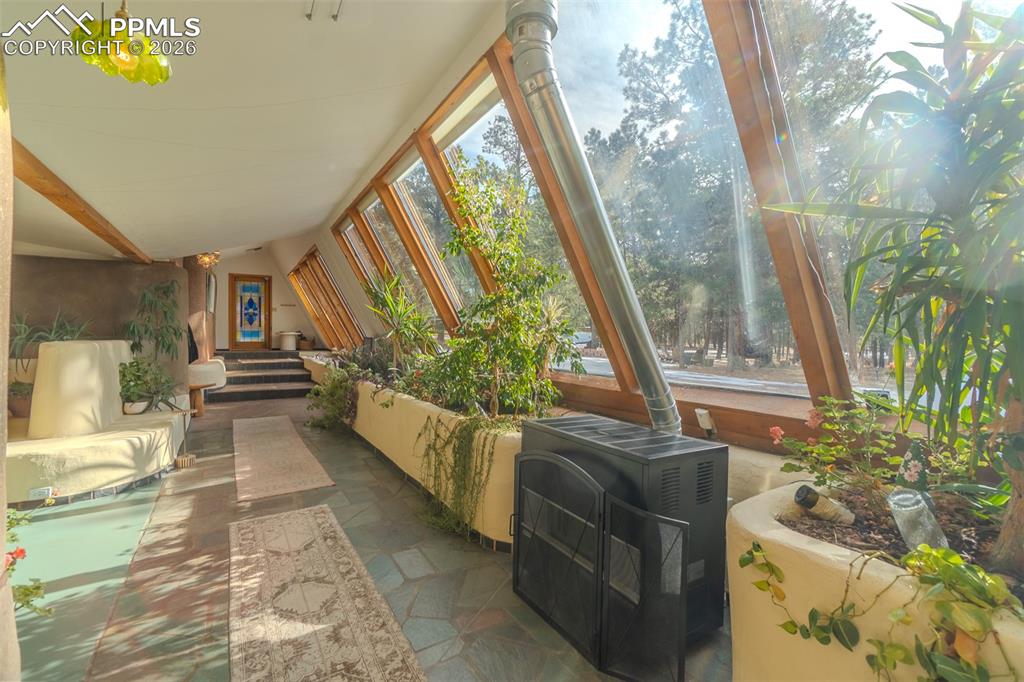 Image 10 of 43: Hallway