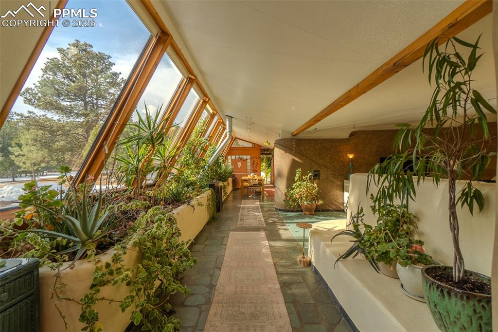 Image 7 of 43: Hallway