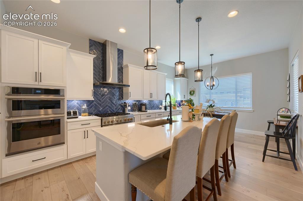 Image 14 of 38: Kitchen