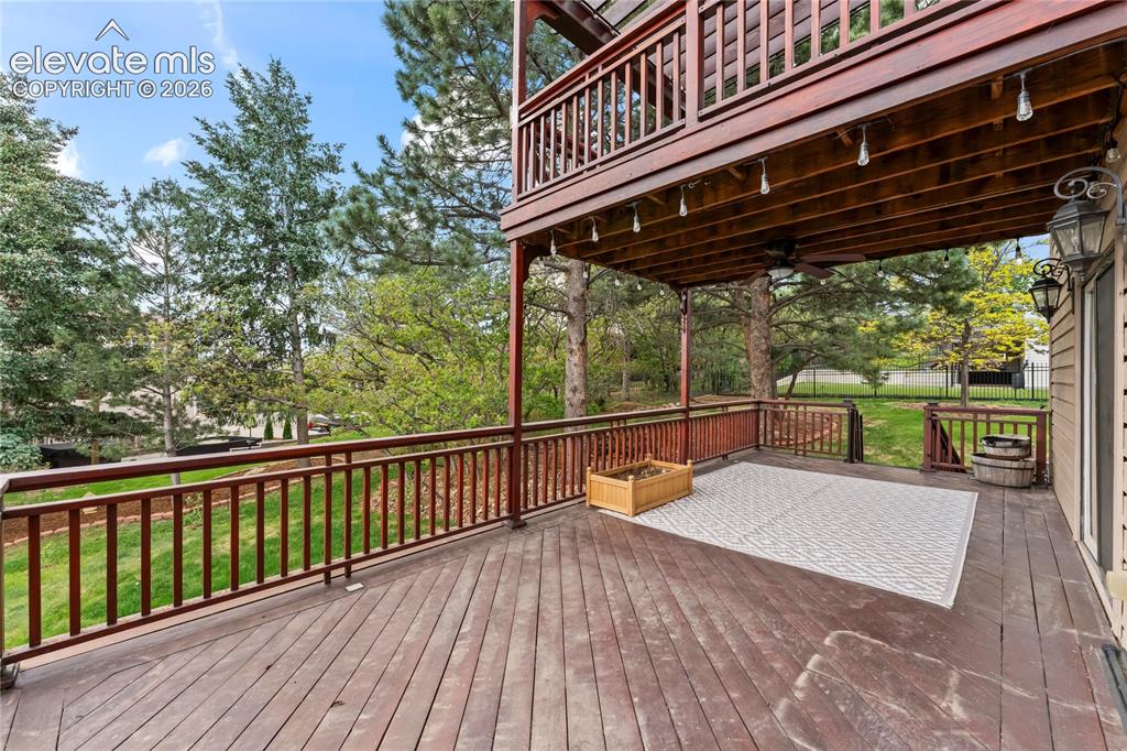 Image 24 of 46: Deck