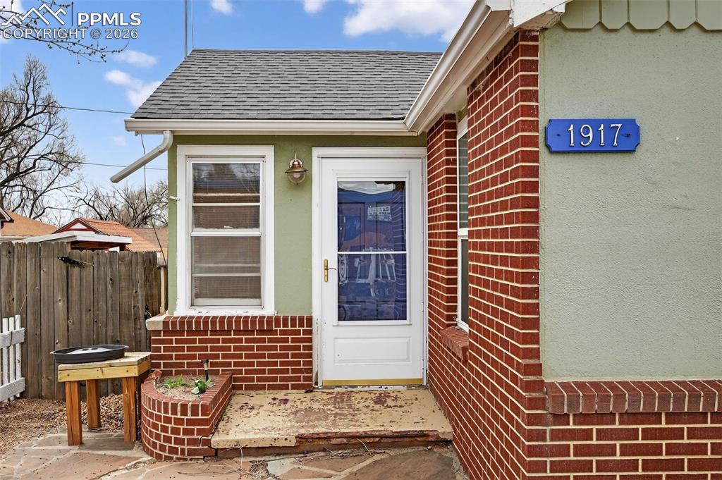 Image 3 of 48: Entry