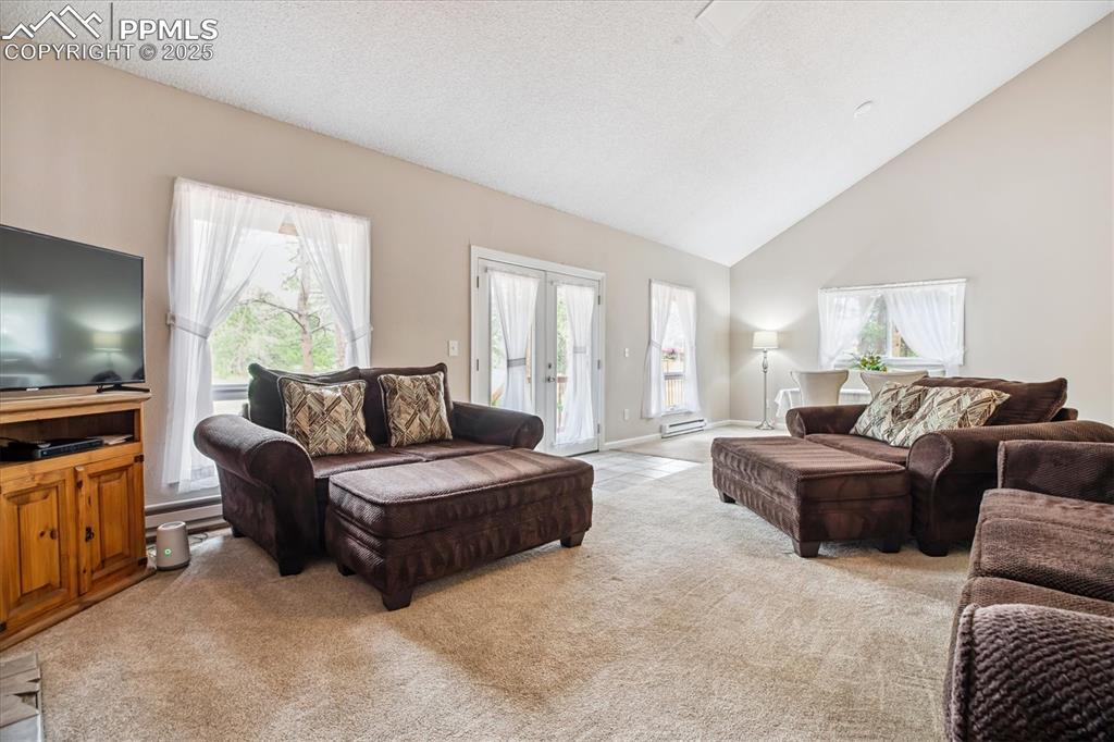 Image 8 of 29: Light and bright open concept living area