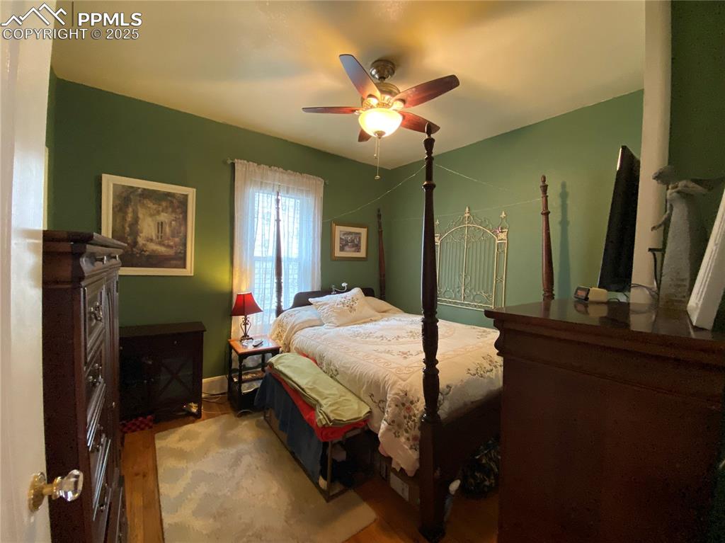 Image 17 of 36: The third bedroom typically serves as the primary room