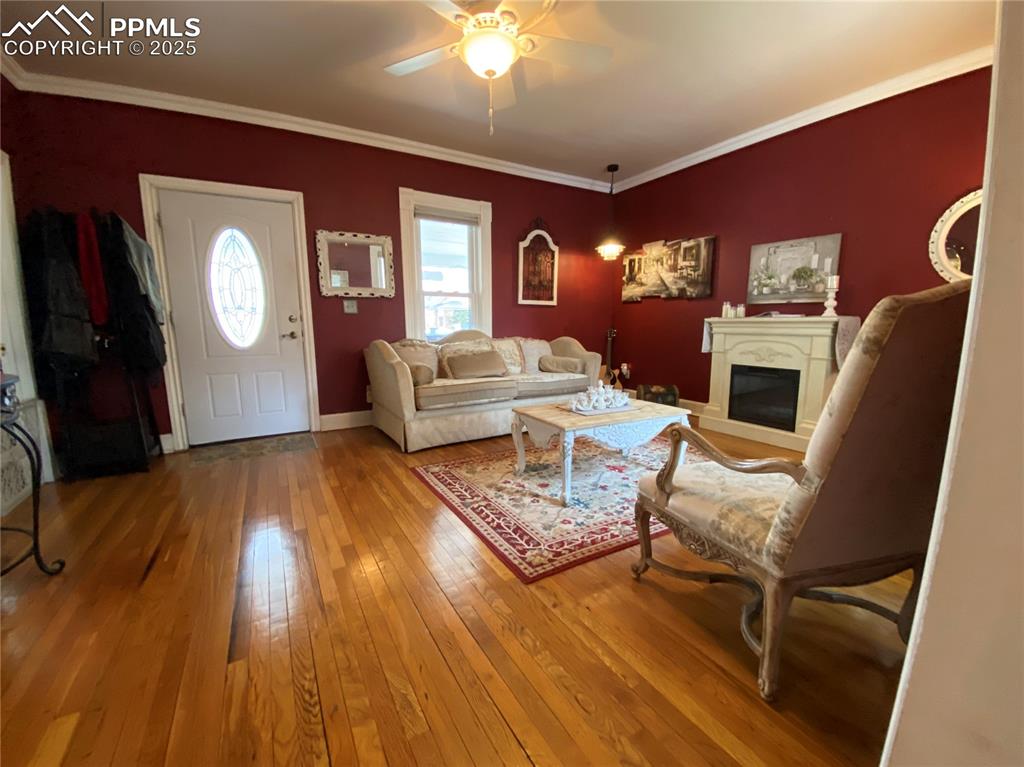 Image 7 of 36: And the crown molding provide a regal accent