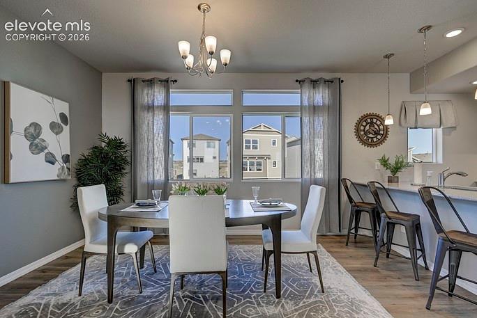 Image 8 of 21: Dining Area