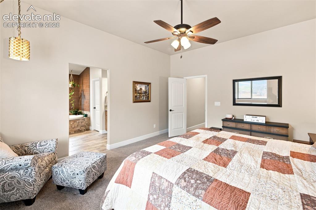 Image 19 of 49: Bedroom