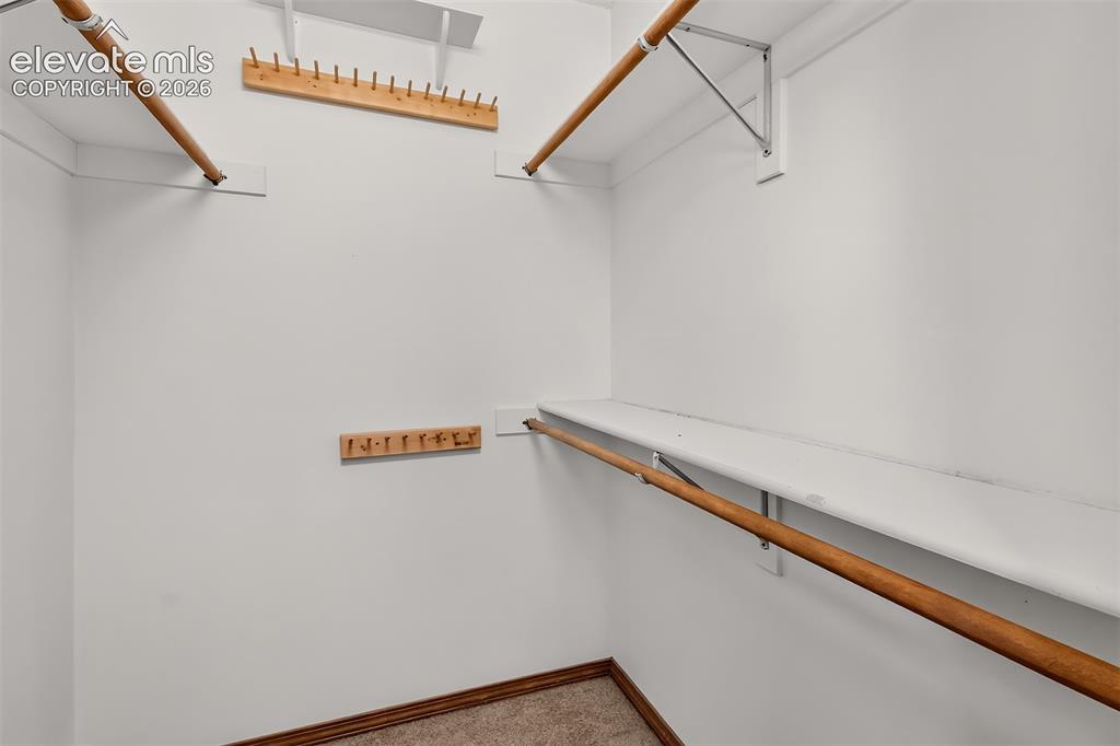 Image 17 of 41: Main Bedroom Walk-in Closet