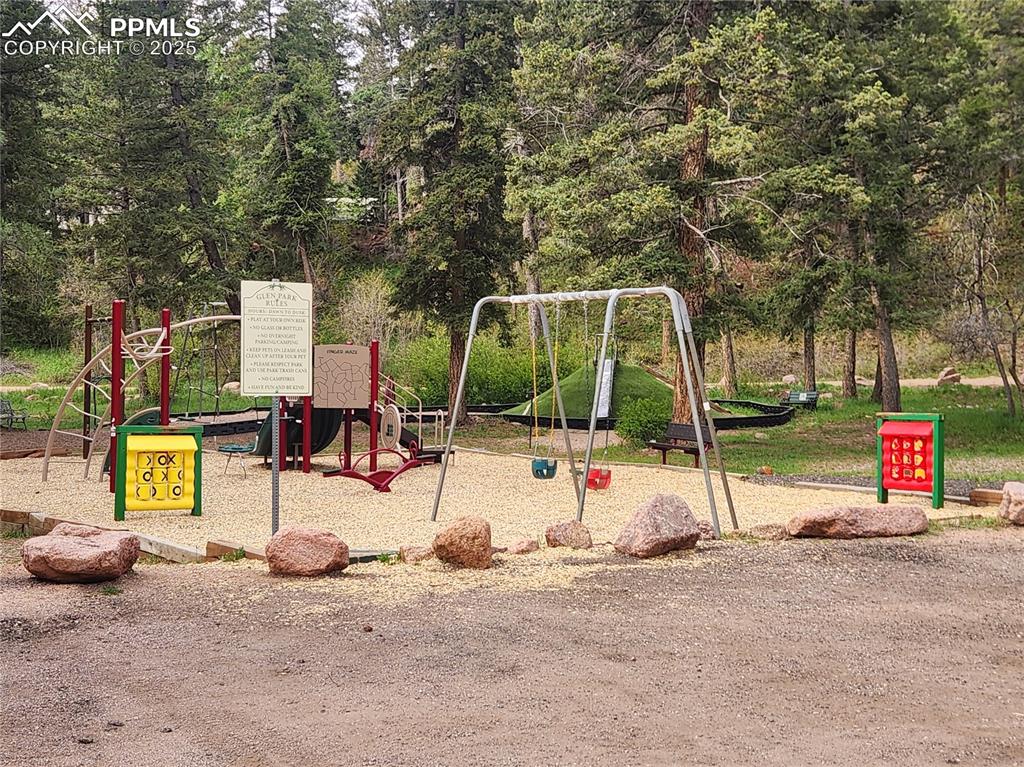 Image 10 of 11: Neighborhood Park