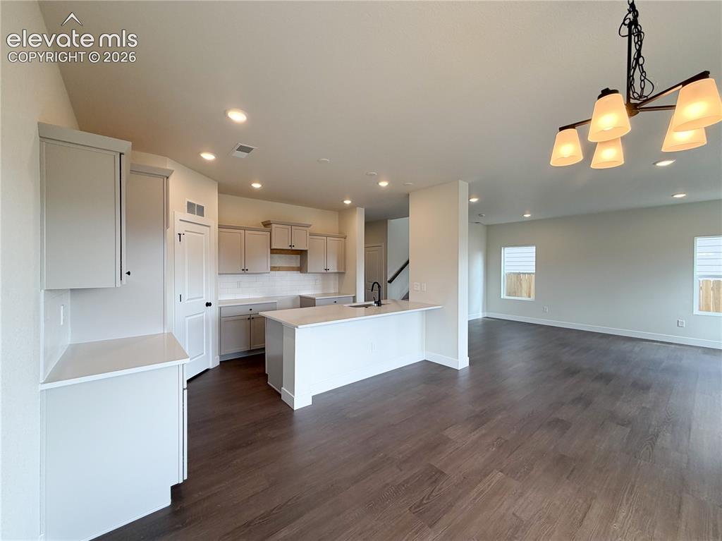 Image 11 of 44: Kitchen