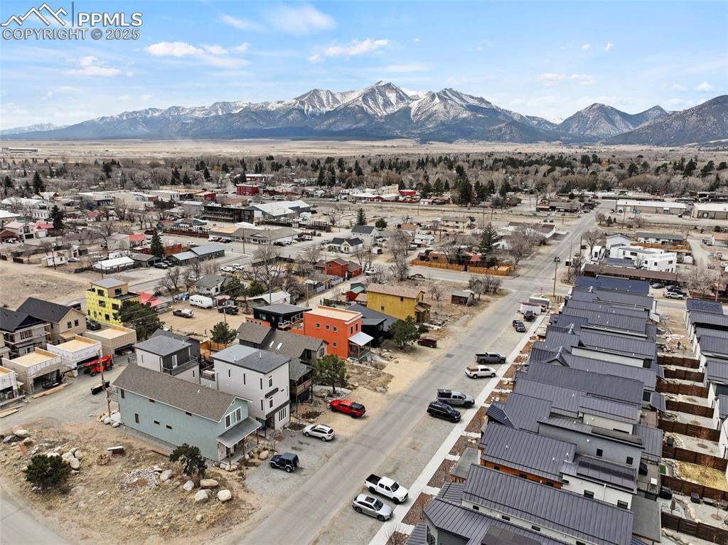 Image 6 of 17: Surrounded by breathtaking mountain views and the best of Colorado’s natura