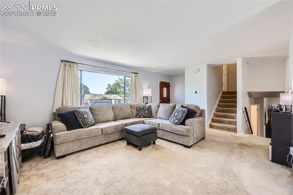 Image 4 of 27: Living Room