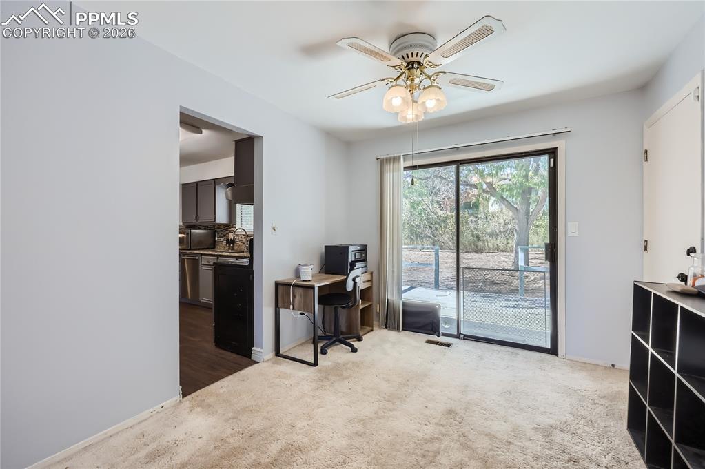 Image 9 of 27: Office