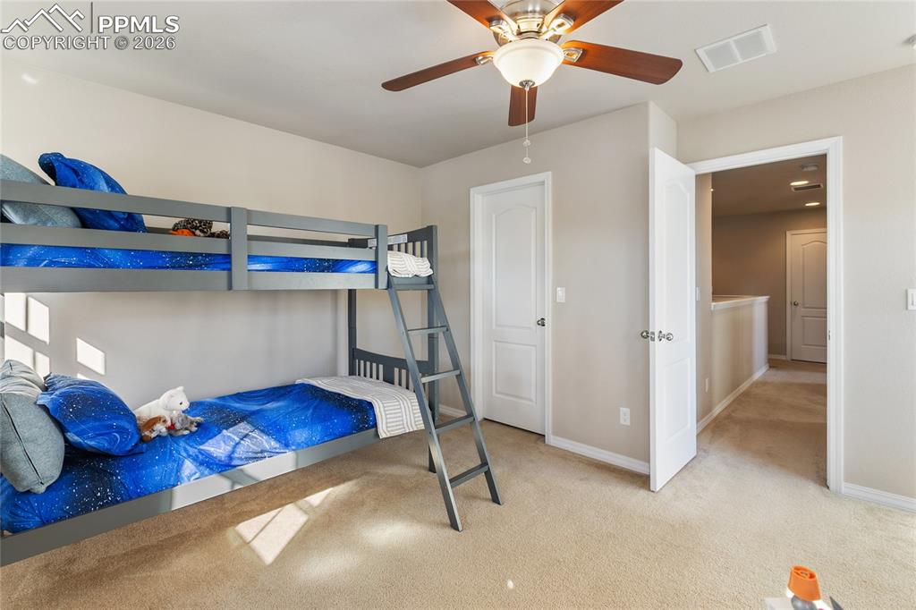 Image 23 of 27: Lots of room for everyone!