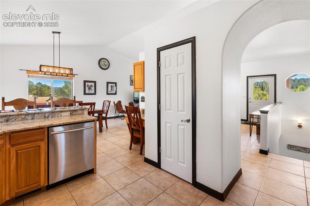 Image 11 of 49: Kitchen