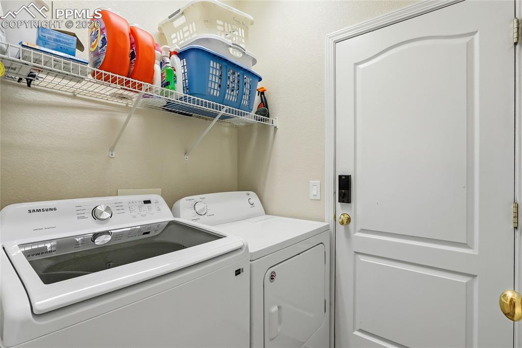 Image 23 of 46: Laundry