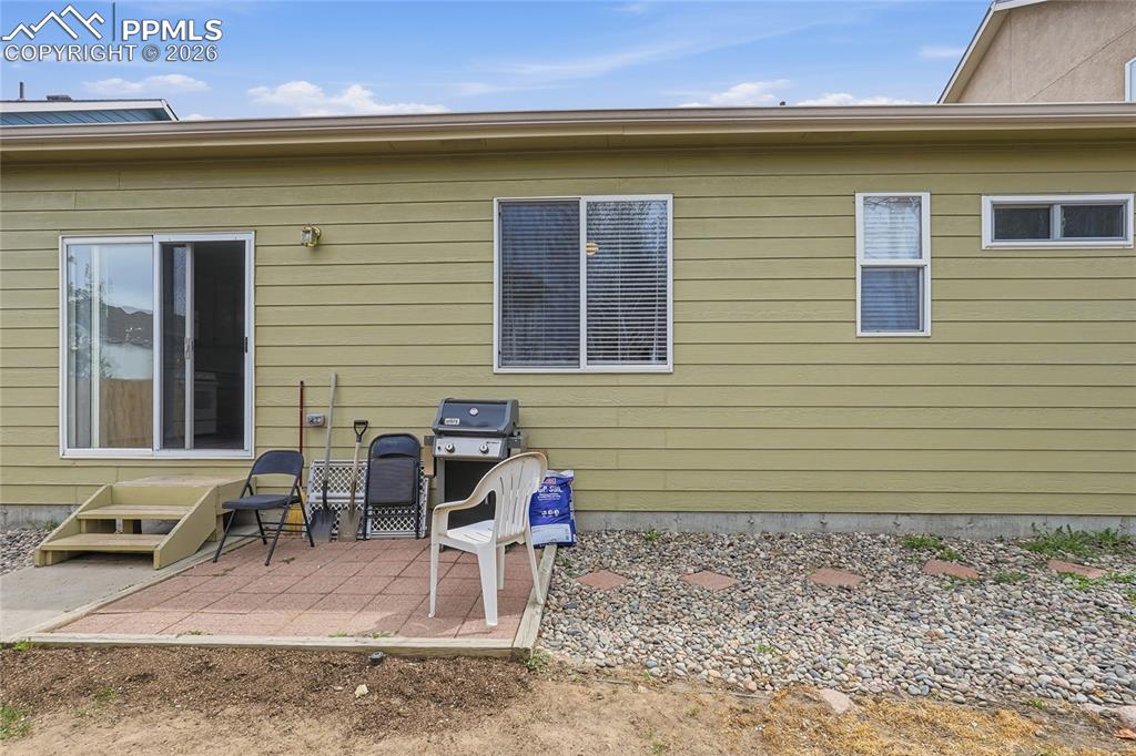 Image 38 of 46: Back of Structure