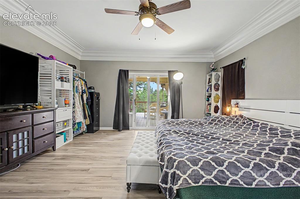 Image 16 of 35: Bedroom